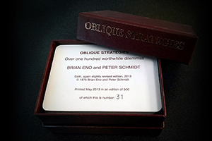 Oblique Strategies — креативная карточная игра, придуманная Брайаном Ино в 1975 году