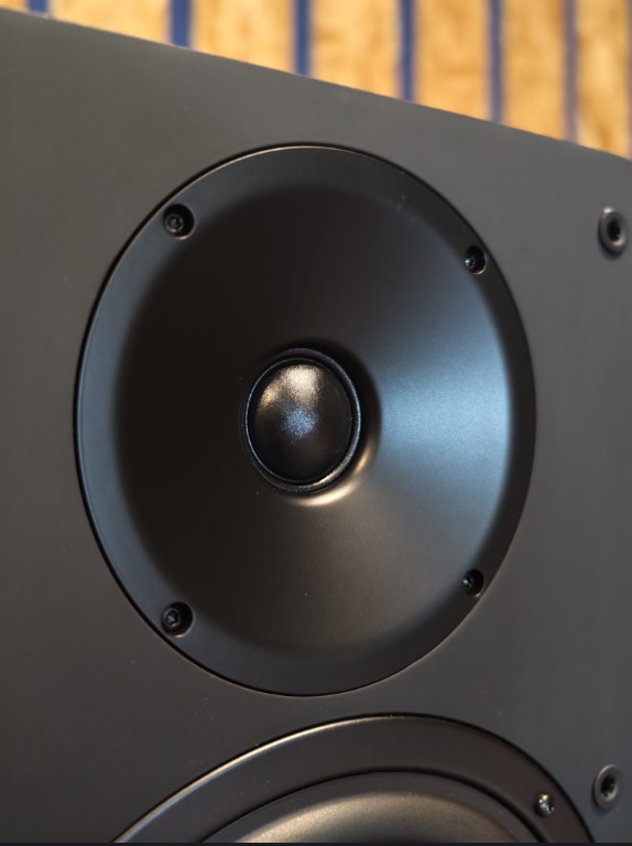 ELAC Debut ConneX DCB61. Современные технологии для меломана | Обзор soundex.ru