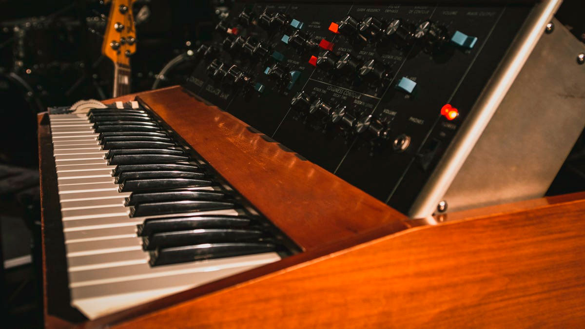Производитель синтезаторов Moog куплен конгломератом inMusic