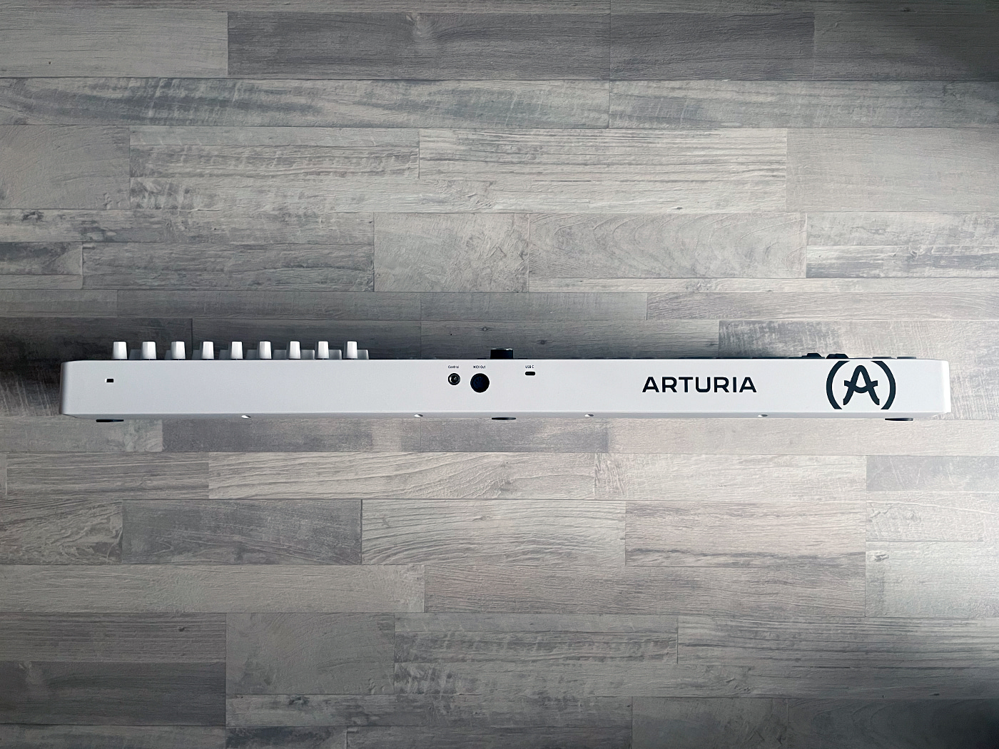 Обзор Arturia KeyLab Essential 49 MK3: большая музыкальная лаборатория / samesound.ru