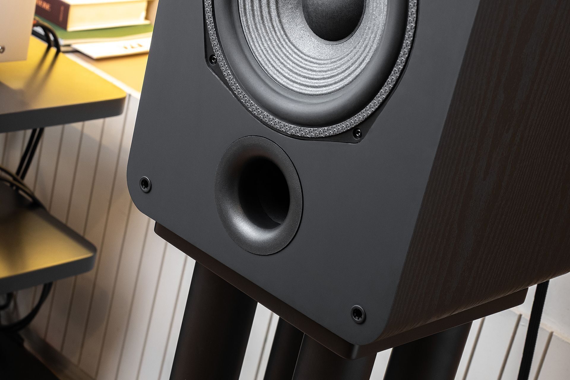 Тест полочной акустики Radiotehnika Sigma 1.01: рок-н-ролл жив! • Stereo.ru