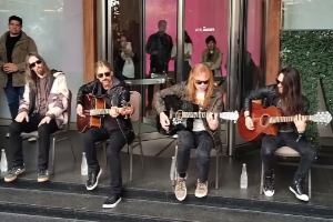 Импровизированное акустическое выступление Megadeth перед отелем в Буэнос-Айресе: видео