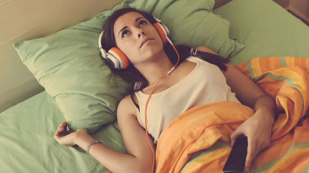 Исследование: половина людей не может отличить настоящую музыку от «творчества» нейросетей