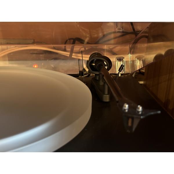 Виниловый проигрыватель Pro-Ject, Debut Carbon EVO Satin Black (2M-Red) (уценённый товар)
Виниловый проигрыватель Pro-Ject, Debut Carbon EVO Satin Black (2M-Red) (уценённый товар)