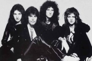 «Bohemian Rhapsody» группы Queen получила бриллиантовый статус RIAA