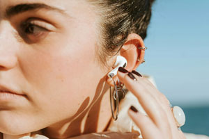 Google готовится превратить любые наушники в систему мгновенного перевода