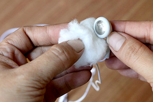 Как чистить наушники: вставные, накладные и EarPods