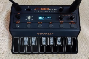 Самый компактный синтезатор Behringer JT-4000 готов к производству
