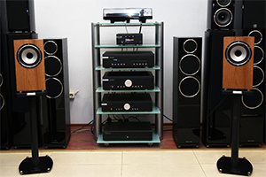 Сравнительный тест полочных акустических систем в ценовой категории 60 000 – 70 000 руб.