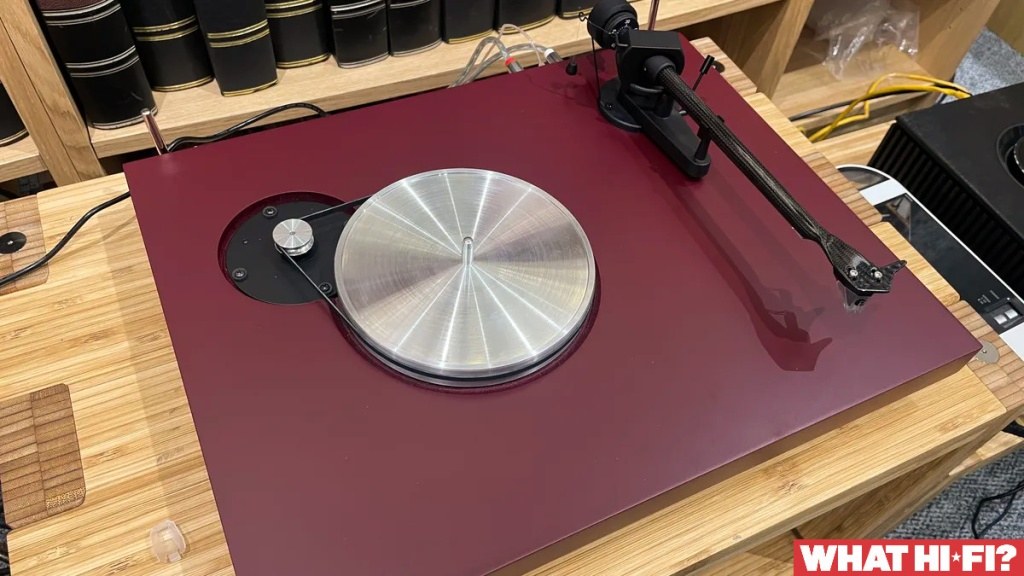 Pro-Ject Debut EVO 2 завоевал награду What Hi-Fi?