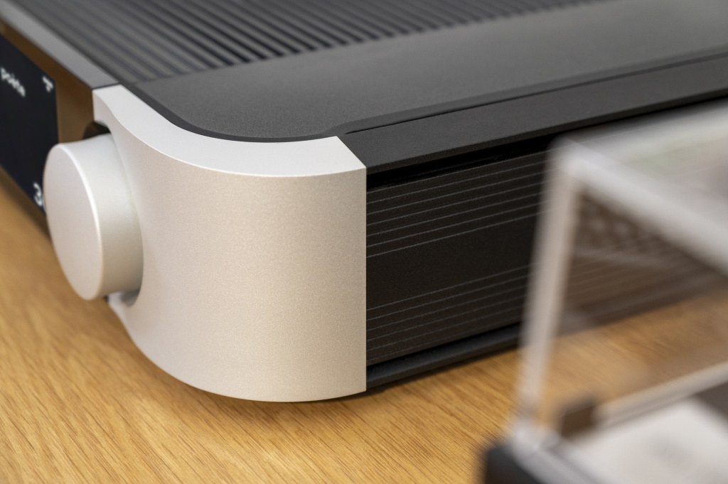 Moon 371: стриминговый усилитель, отменяющий каноны устройств «всё-в-одном» | Обзор whathifi.com