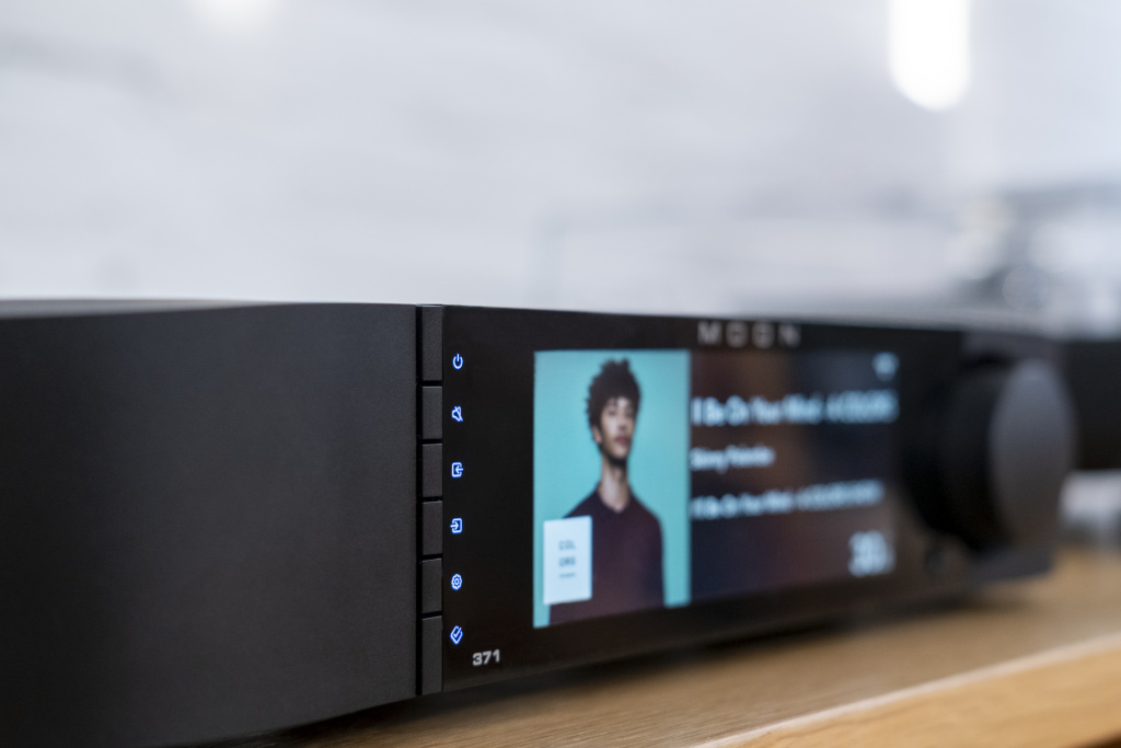 Moon 371: стриминговый усилитель, отменяющий каноны устройств «всё-в-одном» | Обзор whathifi.com