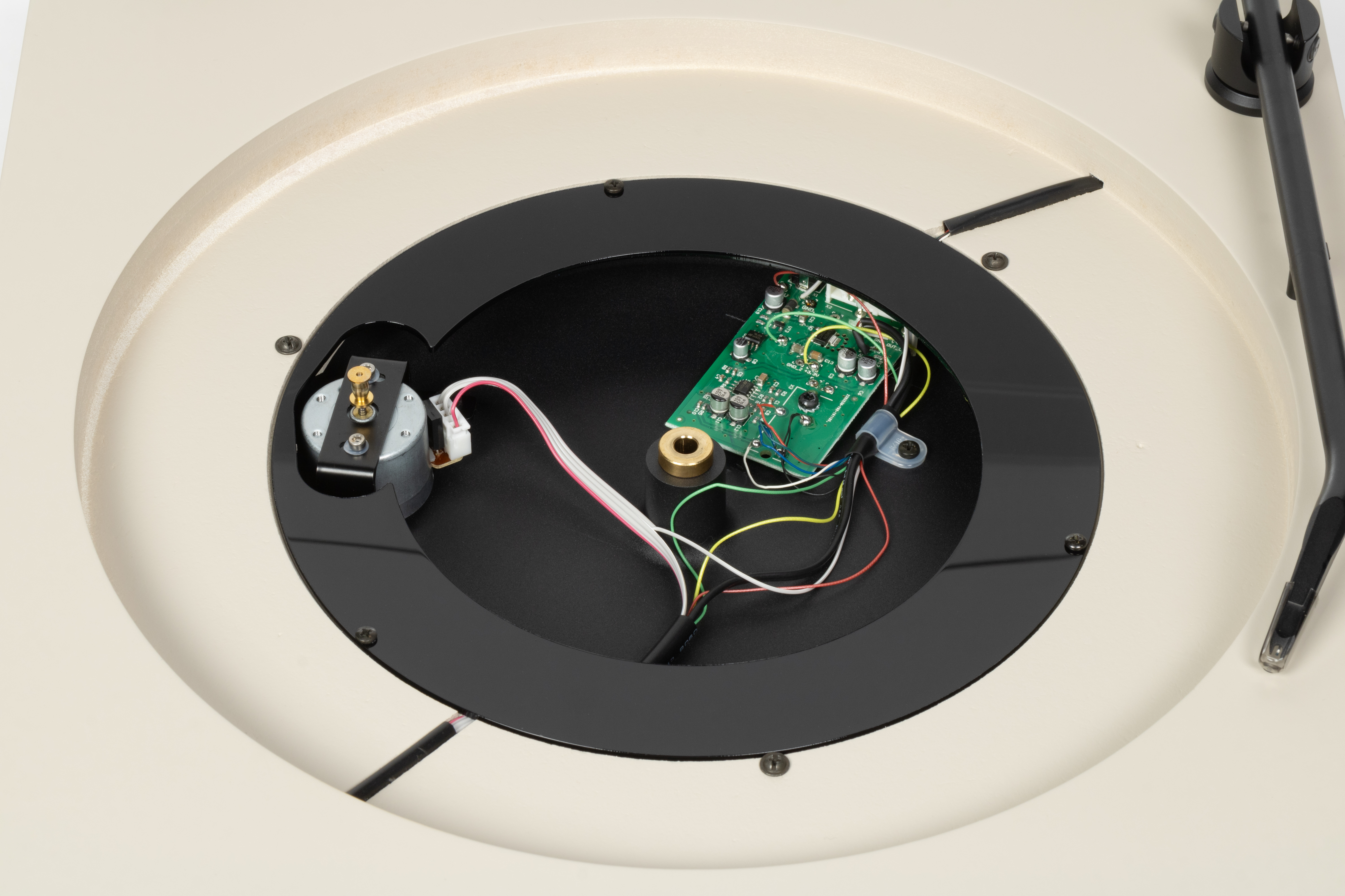 Обзор винилового проигрывателя Tone Factory Turntable / ixbt.com