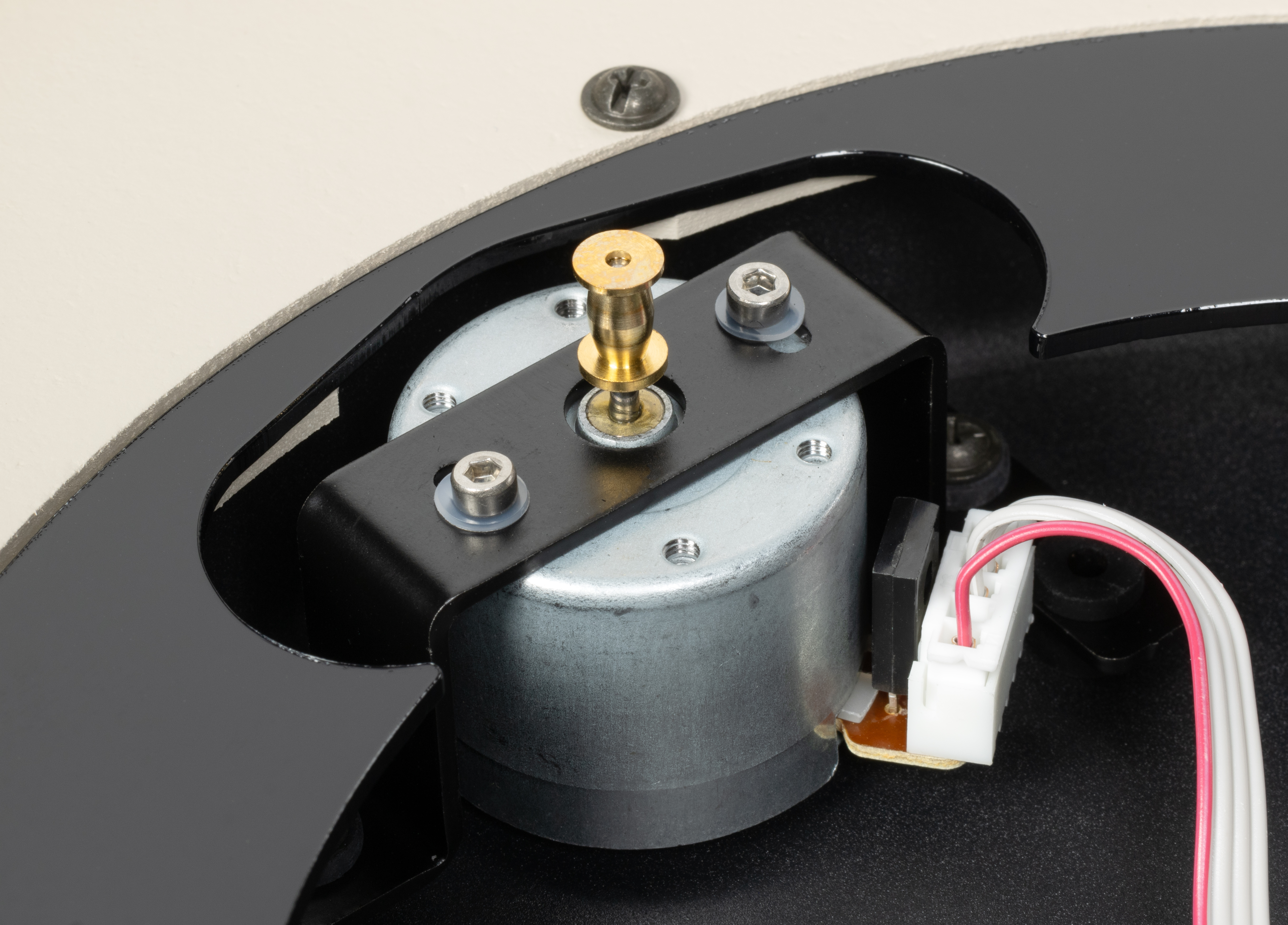 Обзор винилового проигрывателя Tone Factory Turntable / ixbt.com
