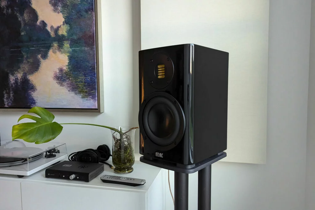 Обзор полочных колонок ELAC Solano 2.0 BS283 | futureaudiophile.com