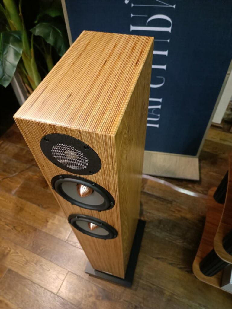 Penaudio Sara Diamond