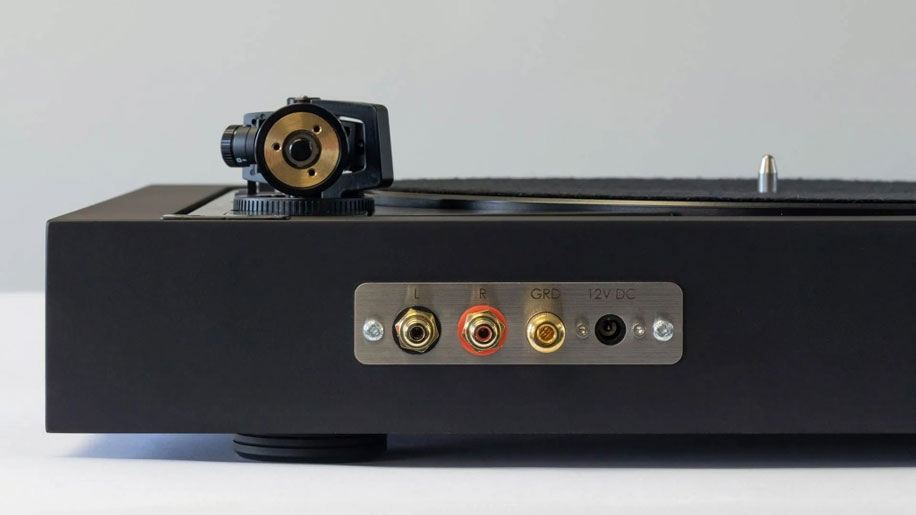 Pro-Ject A2 завоевал высокие оценки экспертов журнала High & Style