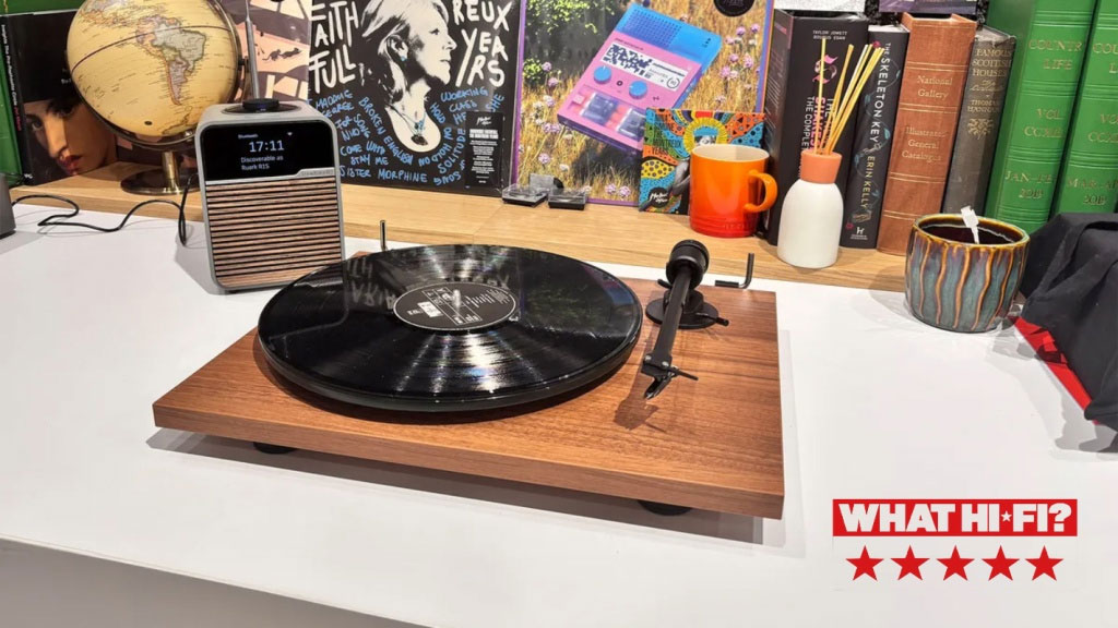 Проигрыватель винила Pro-Ject T1 EVO BT получил награду «5 звезд» в обзоре What Hi-Fi?