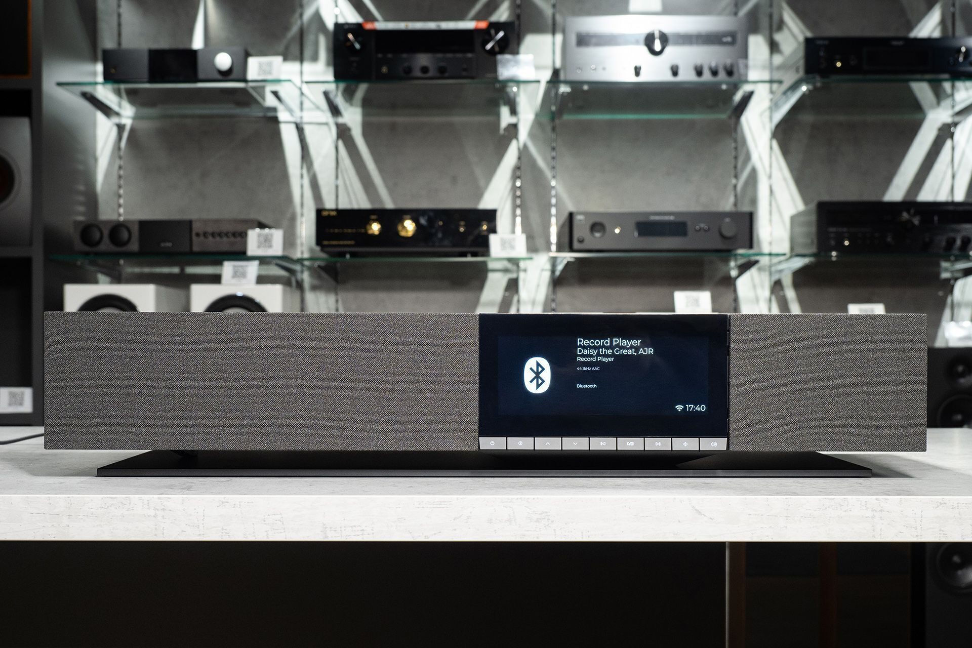Тест Cambridge Audio Evo One: плотность звука на квадратный сантиметр • Stereo.ru