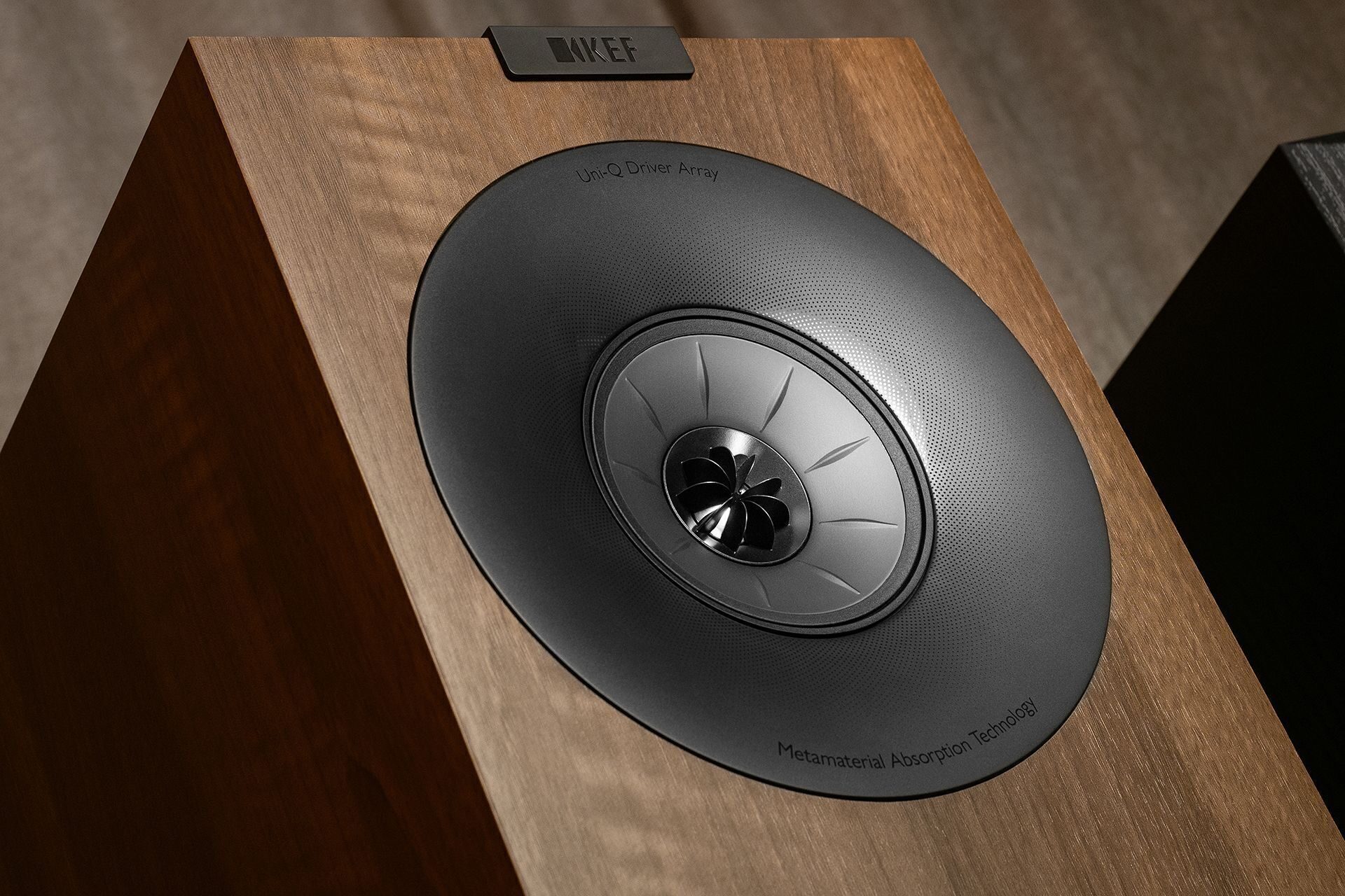 Тест напольной акустики KEF Q11 Meta: космические технологии на страже искусства • Stereo.ru
