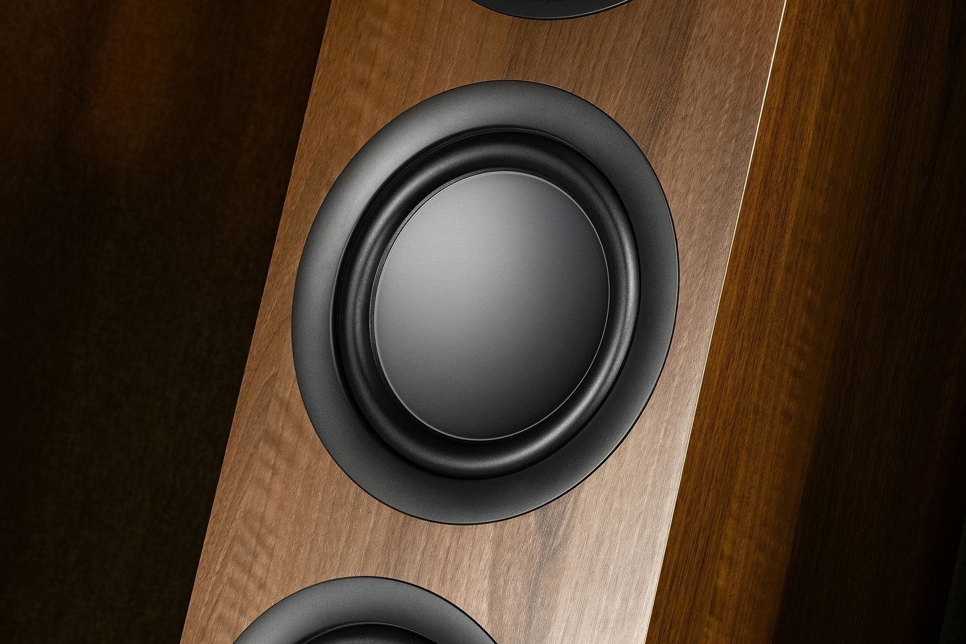 Тест напольной акустики KEF Q11 Meta: космические технологии на страже искусства • Stereo.ru