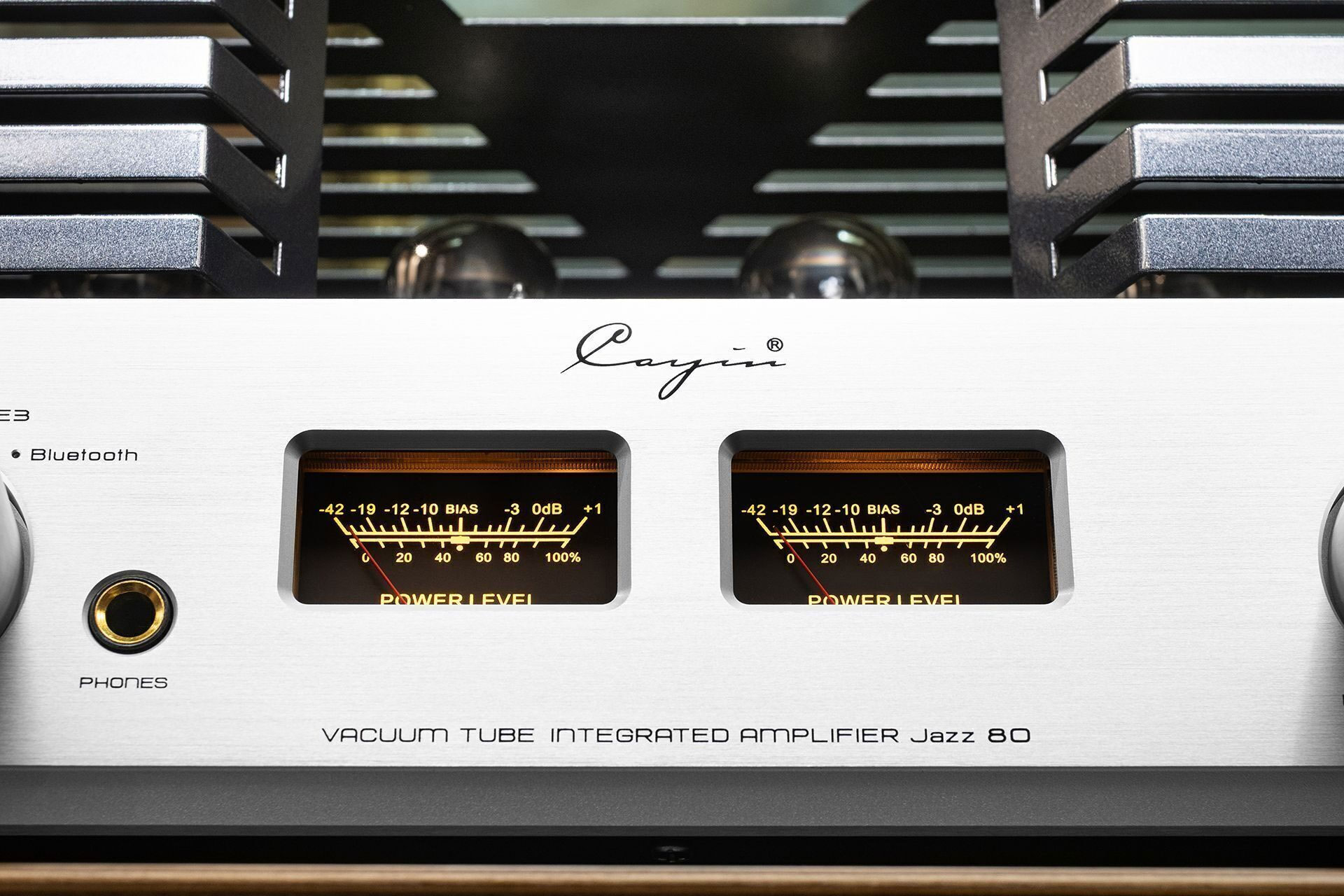 Тест лампового усилителя Cayin Jazz 80: половинный размер и полноценный звук • Stereo.ru