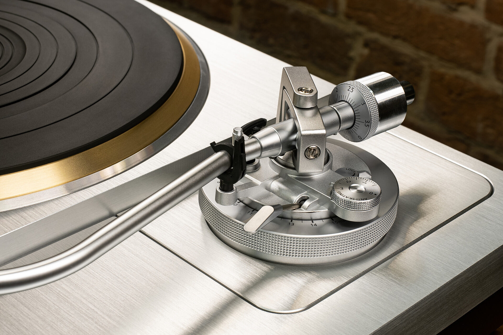 Тест проигрывателя виниловых дисков Technics SL-1000R: солидная база для разных оттенков • Stereo.ru