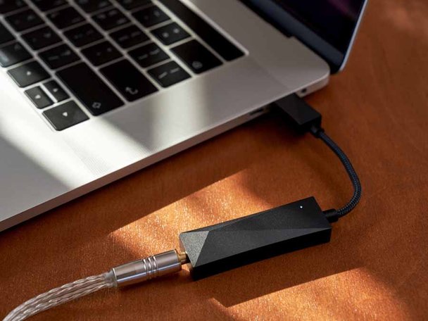 Новый миниатюрный USB-ЦАП ASTELL&KERN