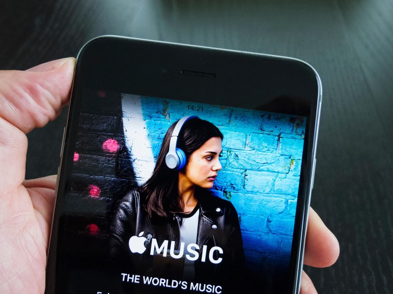 Apple купила cтартап AI Music