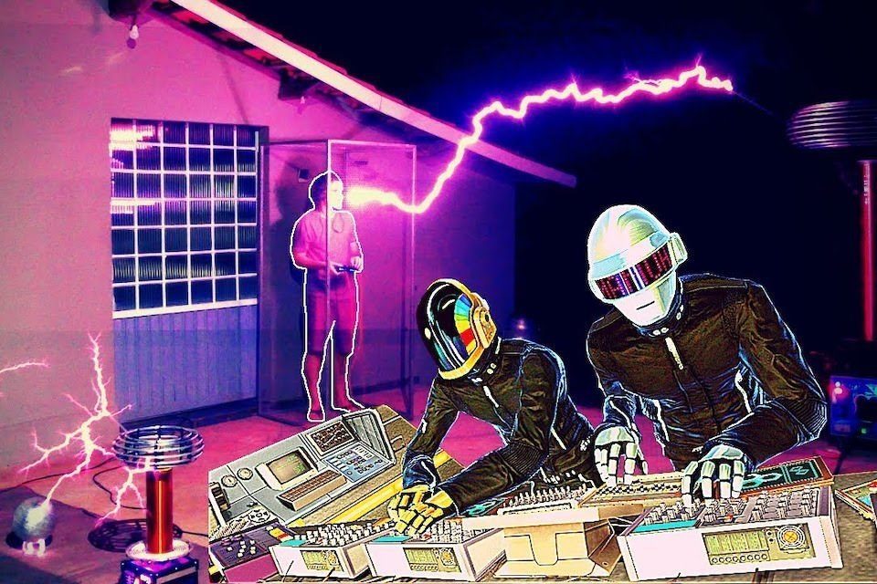 Рисунок с изображением дуэта Daft Punk и катушек Тесла