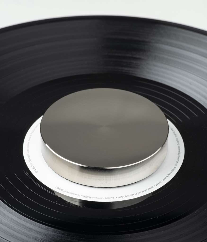 Прижимы для пластинок: что это и зачем они нужны