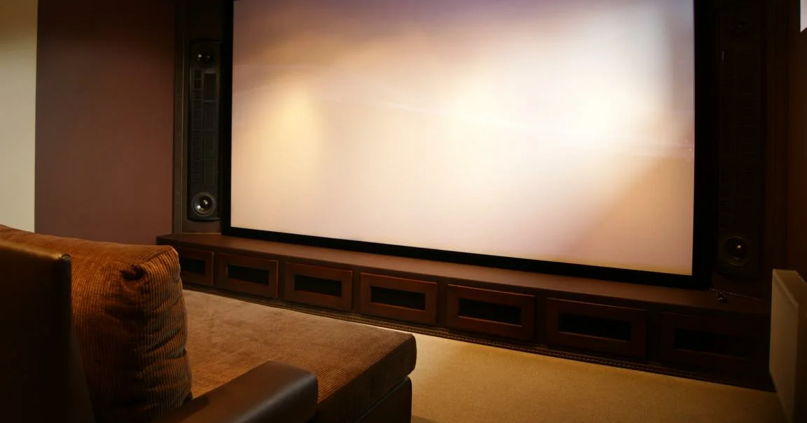 projector screens everything you need to know