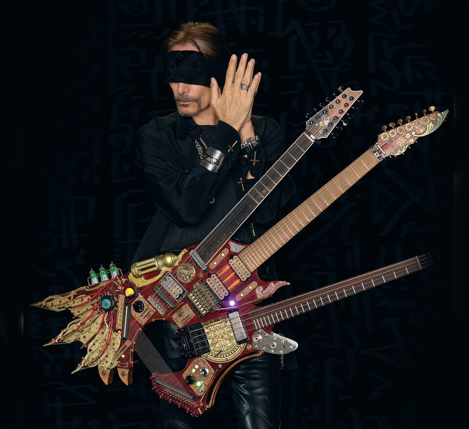 Стив Вай и мастера Ibanez показали гибридную трехгрифовую стимпанк-гитару The Hydra