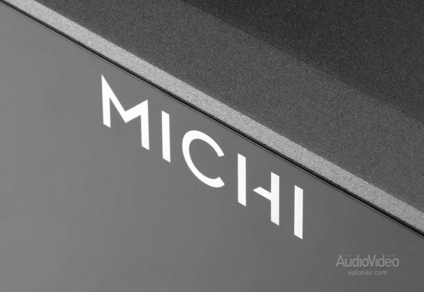 Предварительный усилитель Michi P5 и моноблоки M8