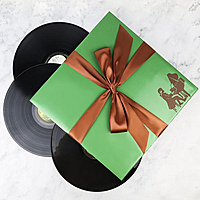 Подарочный набор с винтажными виниловыми пластинками "ВИНТАЖНАЯ КЛАССИКА НА ВИНИЛЕ: 20 ВЕК"