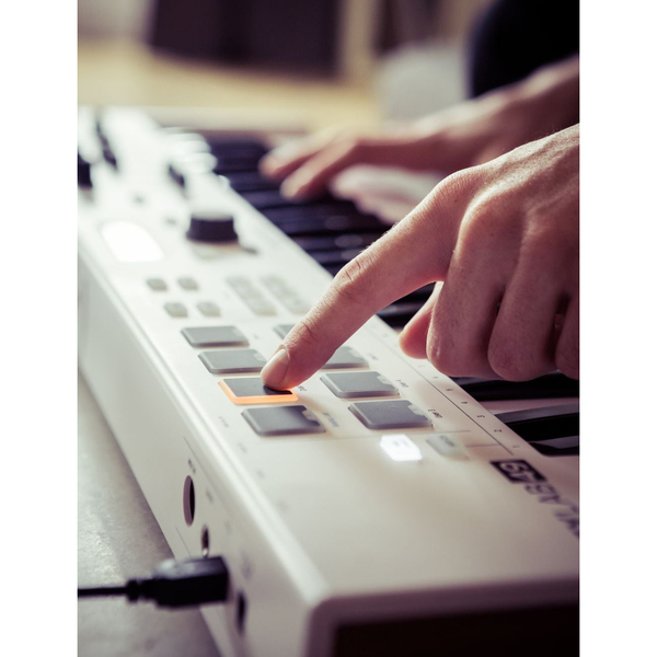 MIDI-клавиатура Arturia от Audiomania