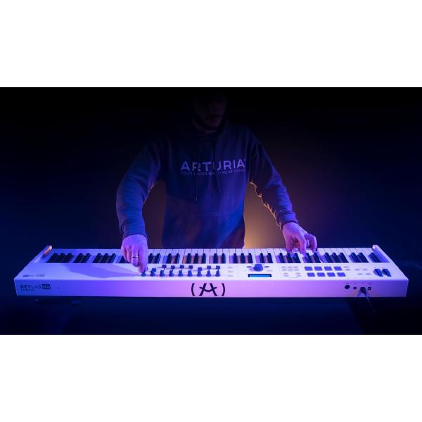 MIDI-клавиатура Arturia KeyLab Essential 88 White - фото 4