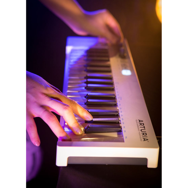 MIDI-клавиатура Arturia от Audiomania
