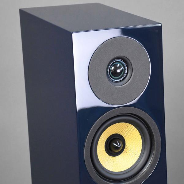 

Напольная акустика Davis Acoustics, Courbet 5 Blue Gloss