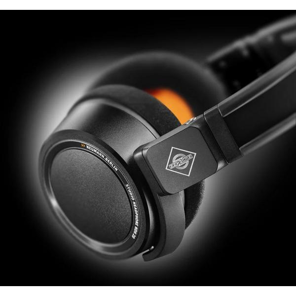 Охватывающие наушники Neumann