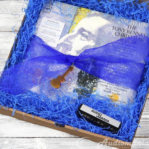 Новогодний подарочный набор  РОЖДЕСТВЕНСКАЯ КЛАССИКА  с виниловой пластинкой Tony Bennett - фото 1
